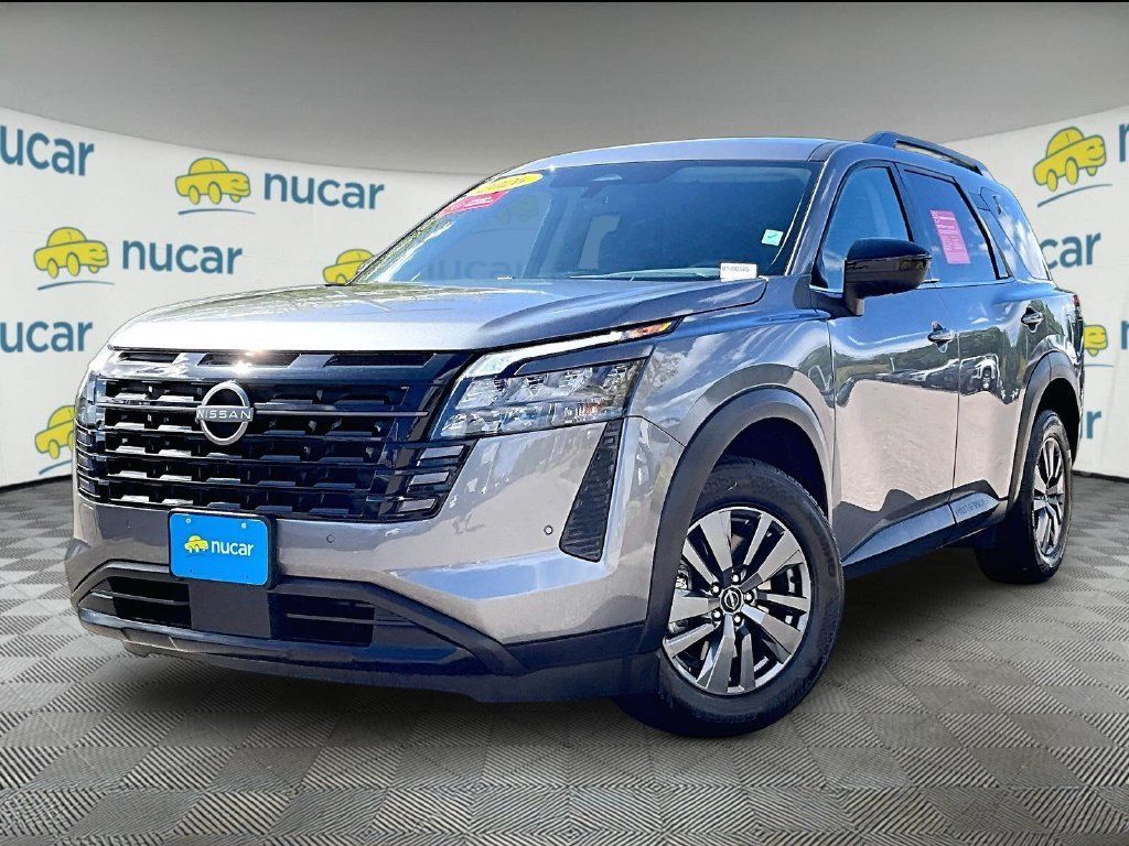 Certified 2026 Nissan Pathfinder SV AWD/4WD image 3