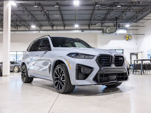 Used 2026 BMW X5 M Competition w/ Executive Package image 3