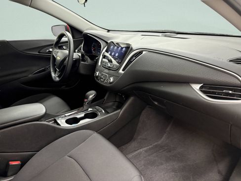 Used 2024 Chevrolet Malibu RS image 20