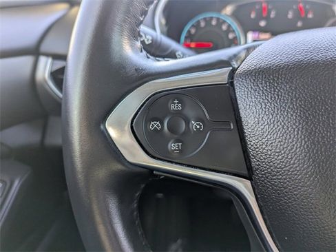 Used 2018 Chevrolet Traverse LT image 27