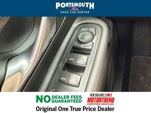 Used 2022 GMC Terrain SLE w/ Driver Convenience Package image 28