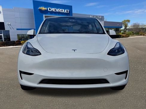 Used 2024 Tesla Model Y Long Range AWD/4WD image 19