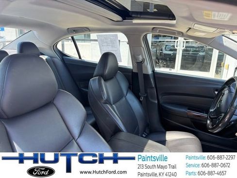 Used 2017 Acura TLX FWD image 18