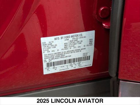 New 2025 Lincoln Aviator AWD w/ Equipment Group 101A image 15
