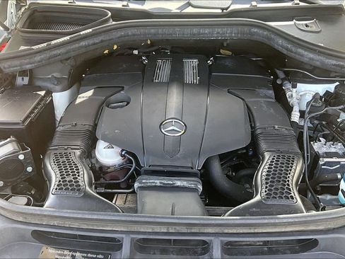 Used 2017 Mercedes-Benz GLE 550e image 30