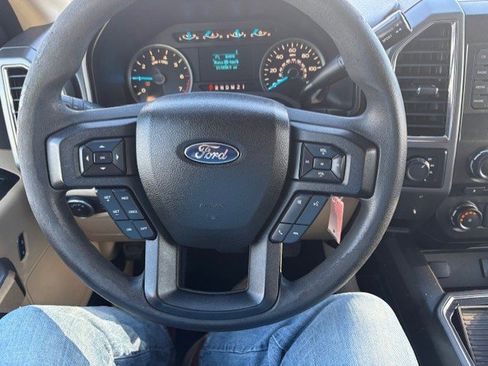 Used 2015 Ford F150 XLT w/ Trailer Tow Package image 16