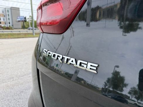 Used 2020 Kia Sportage LX w/ LX Popular Package image 12
