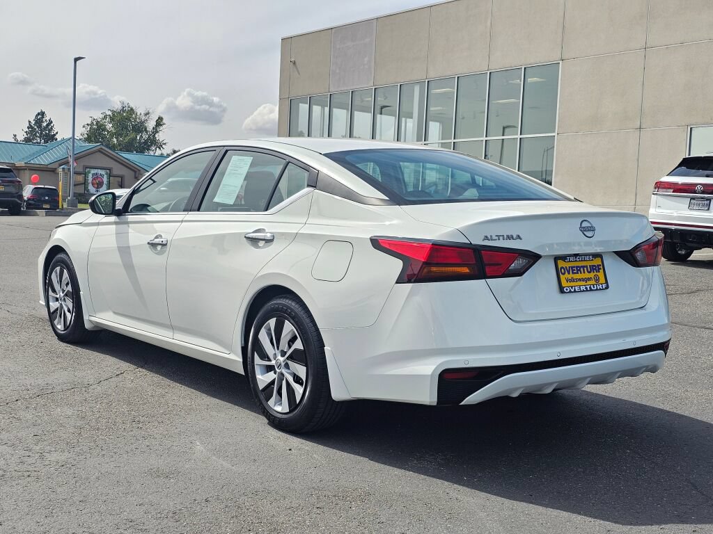 Used 2024 Nissan Altima 2.5 S FWD image 4
