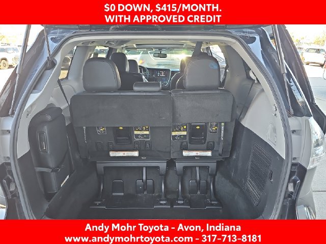 Used 2017 Toyota Sienna SE FWD image 28