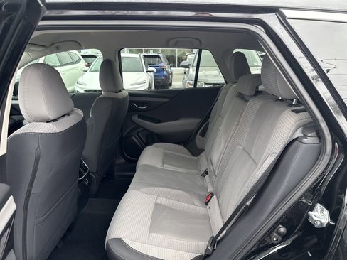Used 2024 Subaru Outback Premium image 15