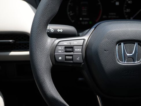 Used 2025 Honda HR-V LX image 19