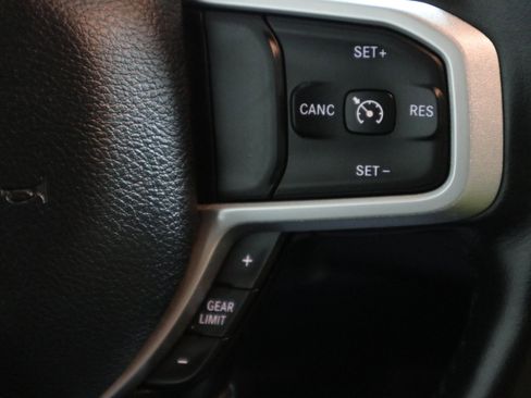 Used 2023 RAM 1500 Big Horn image 28