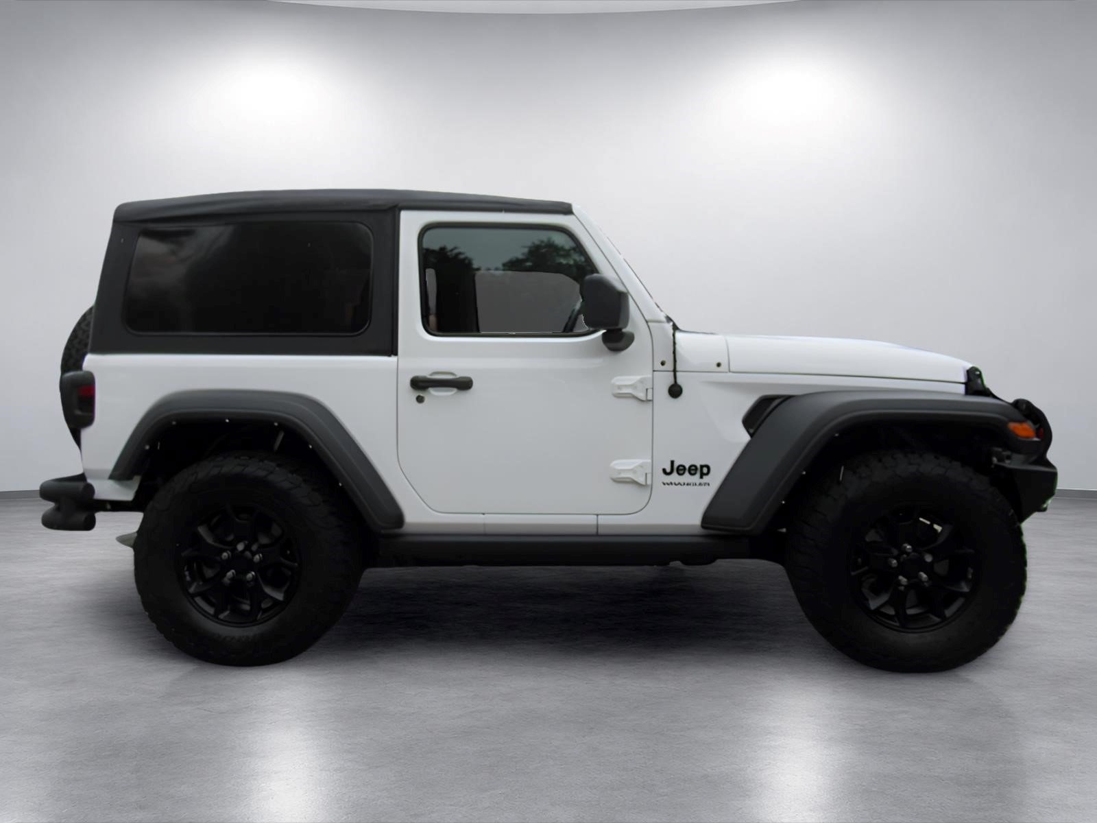 Used 2022 Jeep Wrangler Sport AWD/4WD image 2