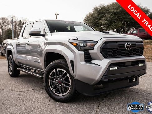 Certified 2024 Toyota Tacoma TRD Sport image 1