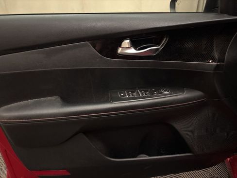 Used 2022 Kia Forte GT image 10