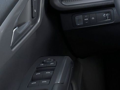 New 2026 Chevrolet Traverse LT w/ LPO, Floor Liner Package image 22