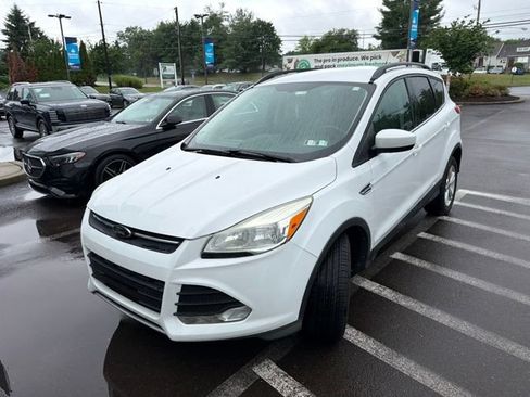 Used 2014 Ford Escape SE w/ Equipment Group 201A AWD/4WD image 2