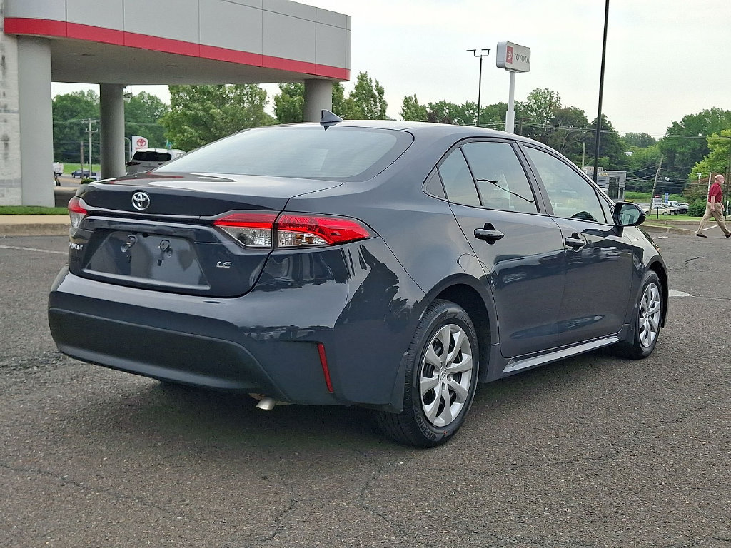 Certified 2026 Toyota Corolla LE FWD image 33