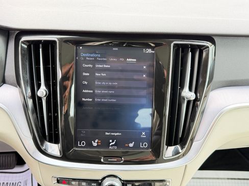 Used 2020 Volvo S60 T5 Momentum w/ Protection Package image 55