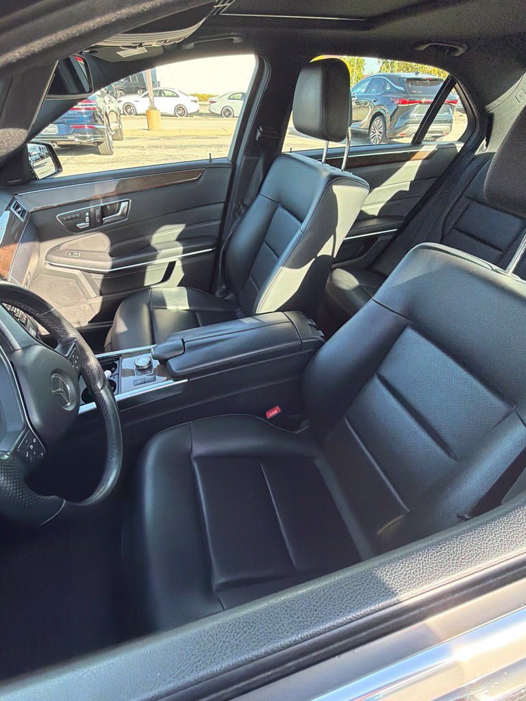 Used 2014 Mercedes-Benz E 350 4MATIC Sedan image 9