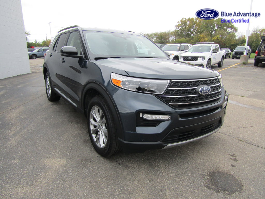 Certified 2024 Ford Explorer XLT w/ Equipment Group 202A AWD/4WD image 8