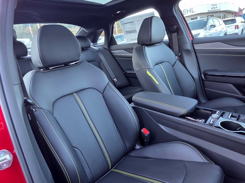 New 2027 Kia K5 GT w/ GT1 Package FWD image 13
