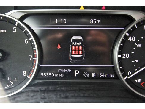 Used 2023 Nissan Pathfinder SL FWD image 10
