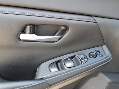 Used 2021 Nissan Sentra SV image 14