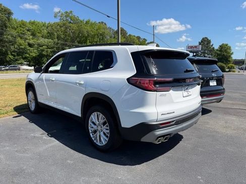 Used 2026 GMC Acadia Elevation w/ Elevation Premium Package FWD image 5