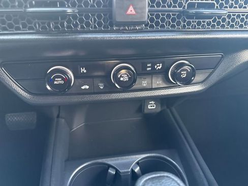 Certified 2024 Honda HR-V LX image 30