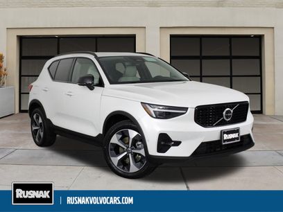 New 2026 Volvo XC40 B5 Plus w/ Protection Package Premier