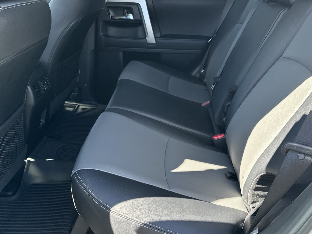 Used 2023 Toyota 4Runner SR5 Premium w/ Moonroof Package AWD/4WD image 15