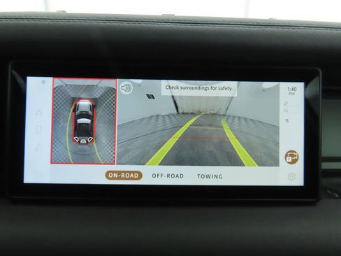 Certified 2023 Land Rover Defender 90 X-Dynamic SE image 15