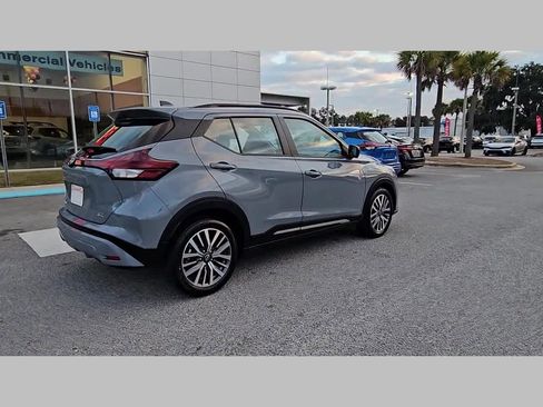 Used 2024 Nissan Kicks SR image 34