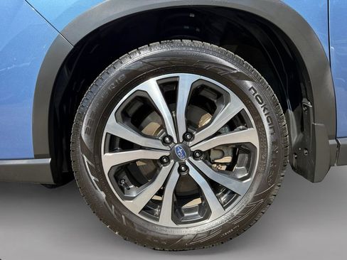 Used 2024 Subaru Forester Limited AWD/4WD image 16