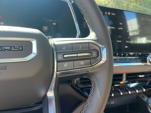 New 2026 GMC Canyon Denali image 12