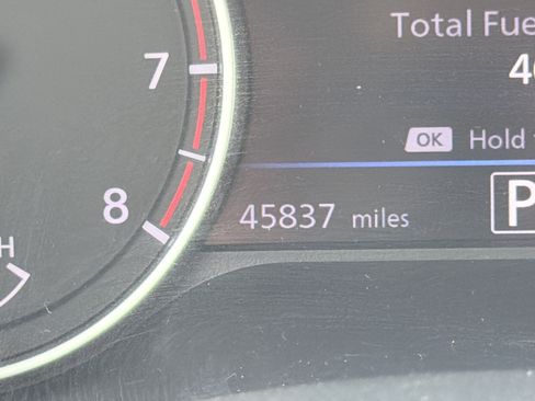 Used 2025 Nissan Sentra SV FWD image 23