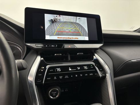 Used 2024 Toyota Venza Nightshade AWD/4WD image 30