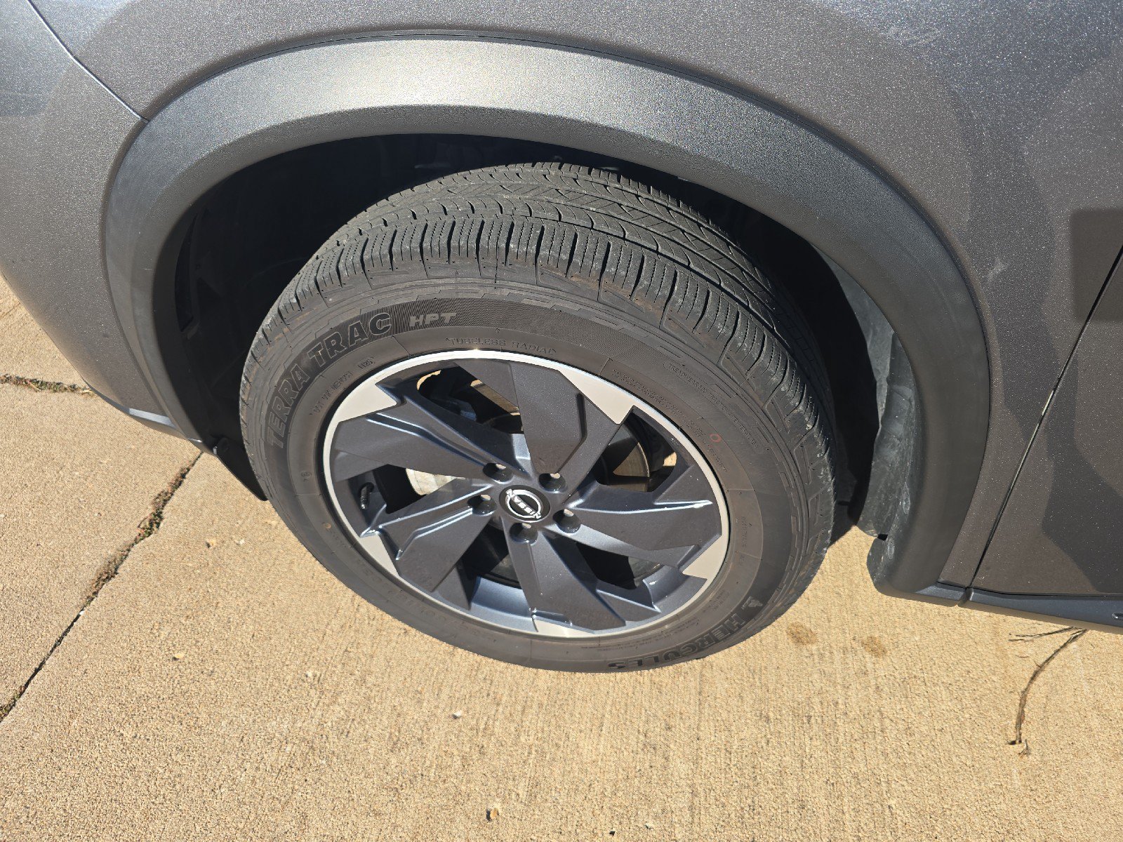 Used 2025 Nissan Rogue SV FWD image 5