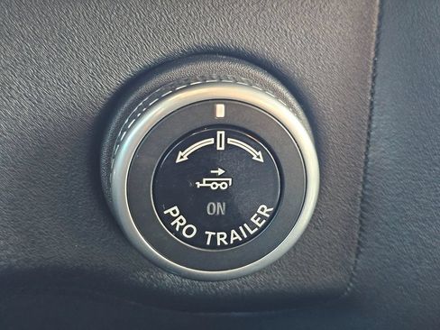 Used 2025 Lincoln Navigator L Reserve AWD/4WD image 25