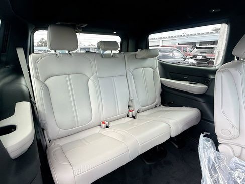 New 2026 Jeep Grand Wagoneer 2WD image 29