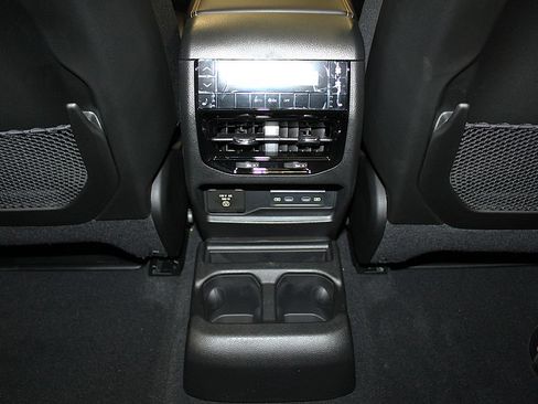 New 2026 Jeep Grand Cherokee L Limited AWD/4WD image 37