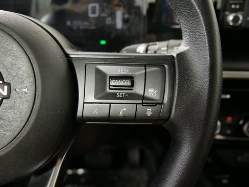Used 2025 Nissan Kicks S AWD/4WD image 26
