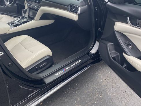 Used 2018 Honda Accord EX-L image 9