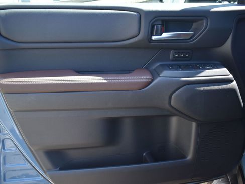Used 2025 Toyota Land Cruiser w/ Premium Package AWD/4WD image 17