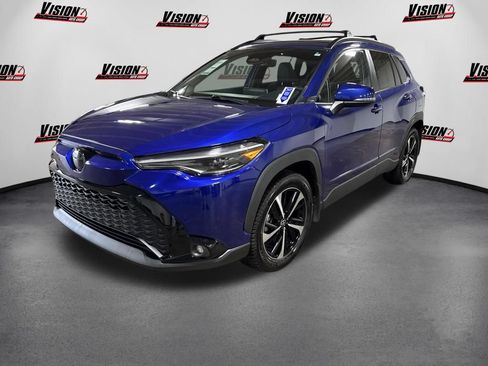 Used 2024 Toyota Corolla Cross AWD Hybrid w/ Convenience Package image 1