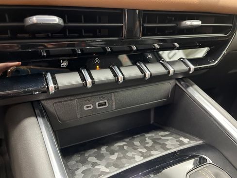 New 2026 GMC Canyon AT4 AWD/4WD image 15