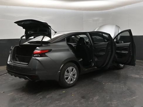 New 2025 Nissan Versa S w/ Trunk Package FWD image 27