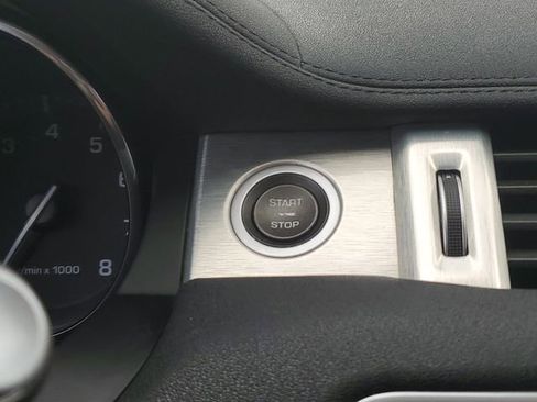 Used 2015 Land Rover Range Rover Evoque Pure Plus image 19