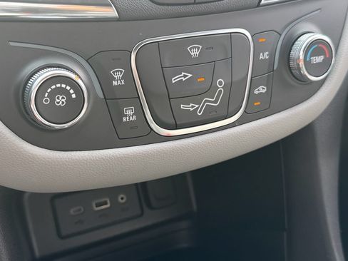 Used 2024 Chevrolet Equinox LS w/ LS Convenience Package FWD image 24